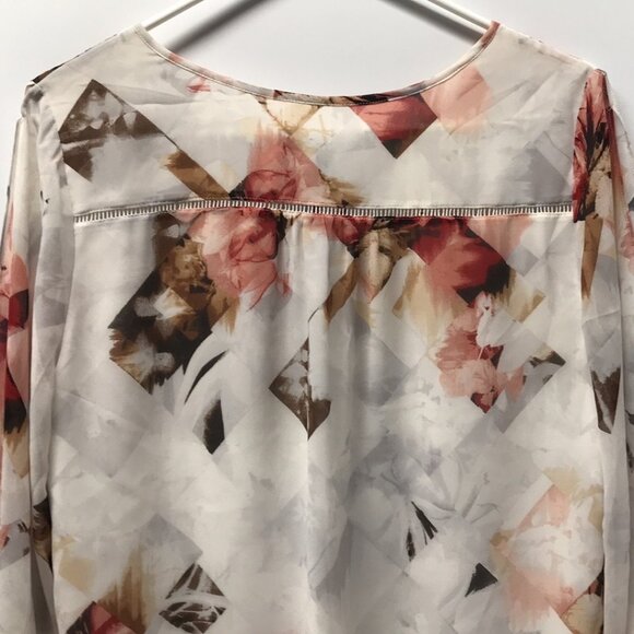 White House Black Market Zaida Boho Blouse in Ecru w/ Luscious - Picture 9 of 16